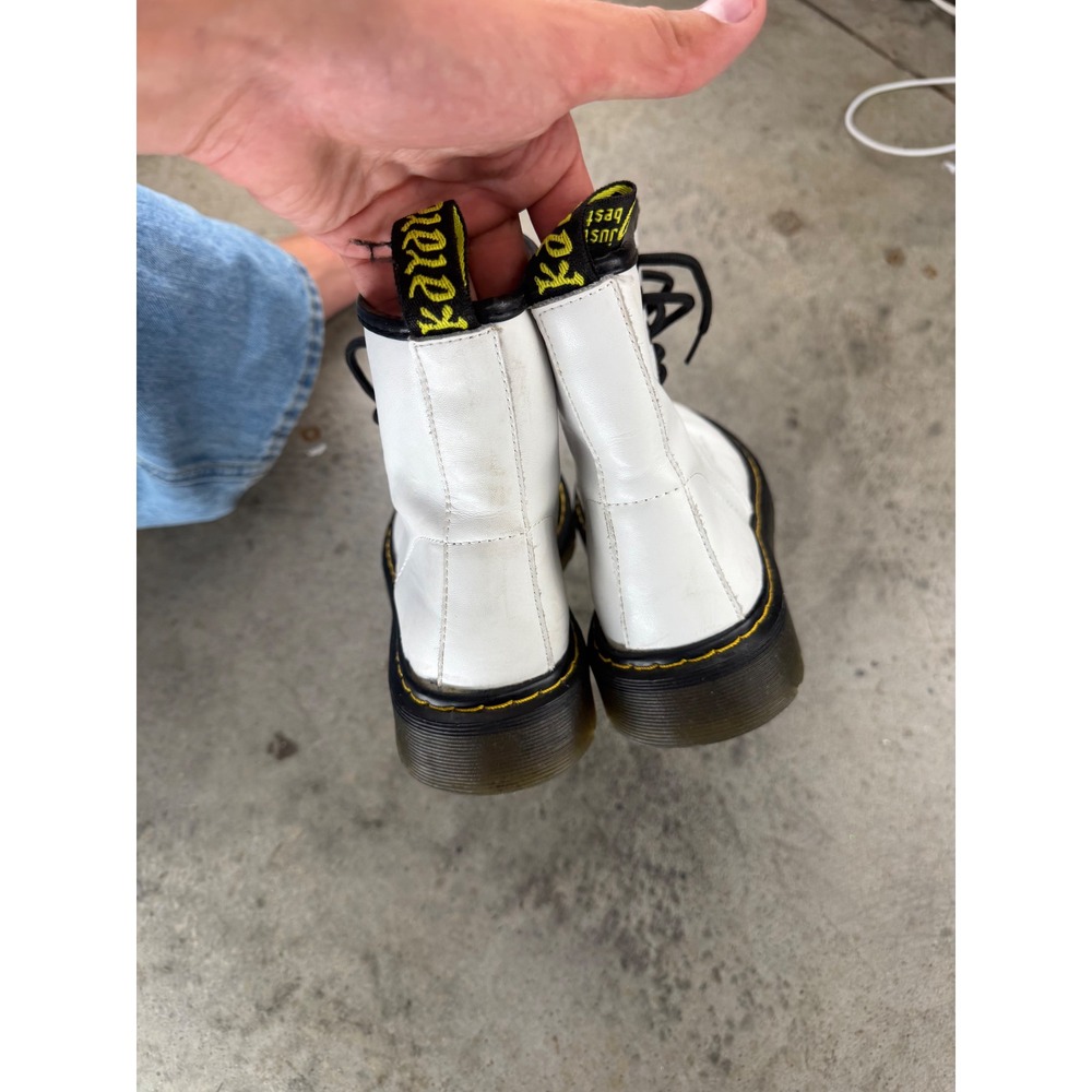 White Leather 8 Eye Combat Boots Chunky Ankle Boots Size 6 Dr. Marten Style - Picture 4 of 8